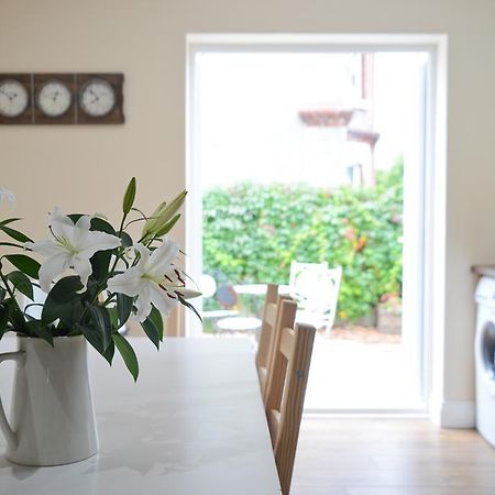 Park House Villa Worthing Room photo