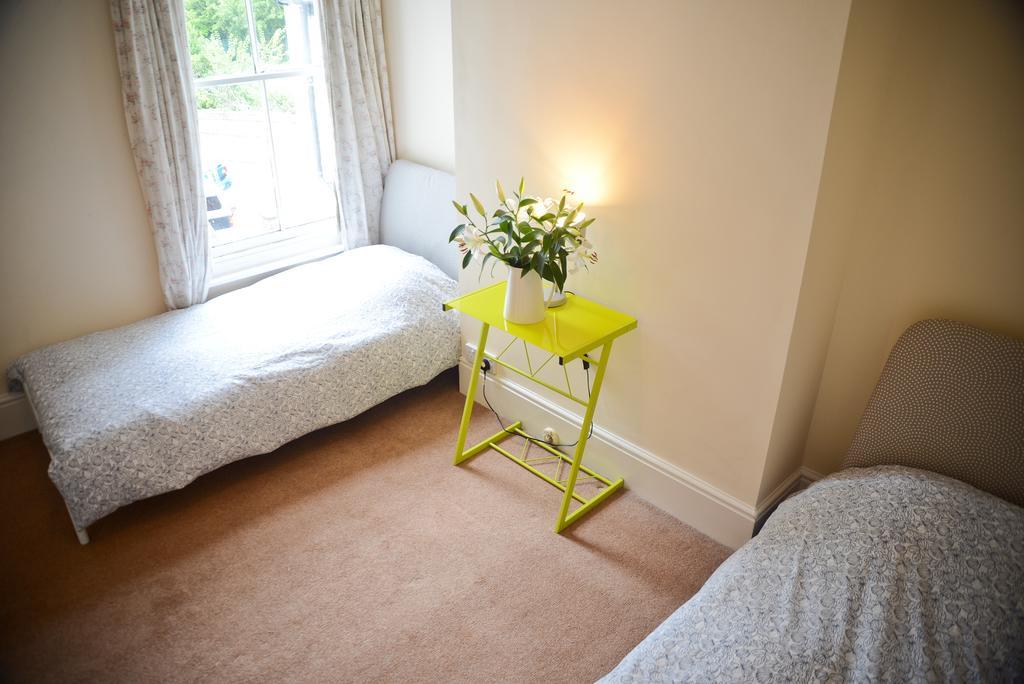 Park House Villa Worthing Room photo